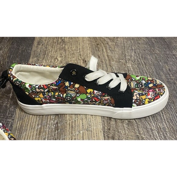 NWT New Nintendo Super Mario Bros Low Top Shoes Youth Size 5 Gamer Luigi Yoshi - Picture 6 of 11